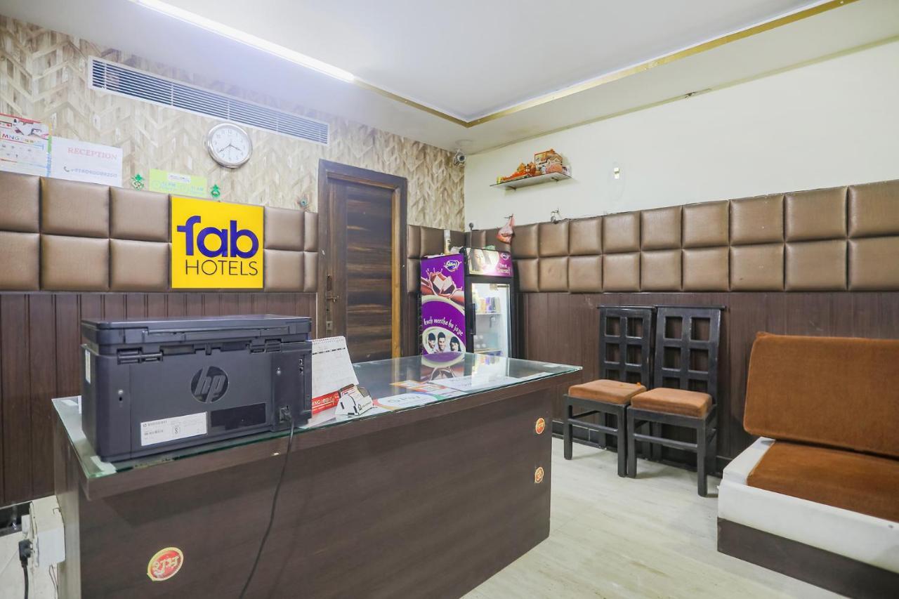 OYO 47981 Heritage Villa By Mng Rooms Kanpur Esterno foto
