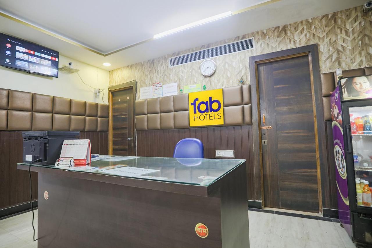 OYO 47981 Heritage Villa By Mng Rooms Kanpur Esterno foto