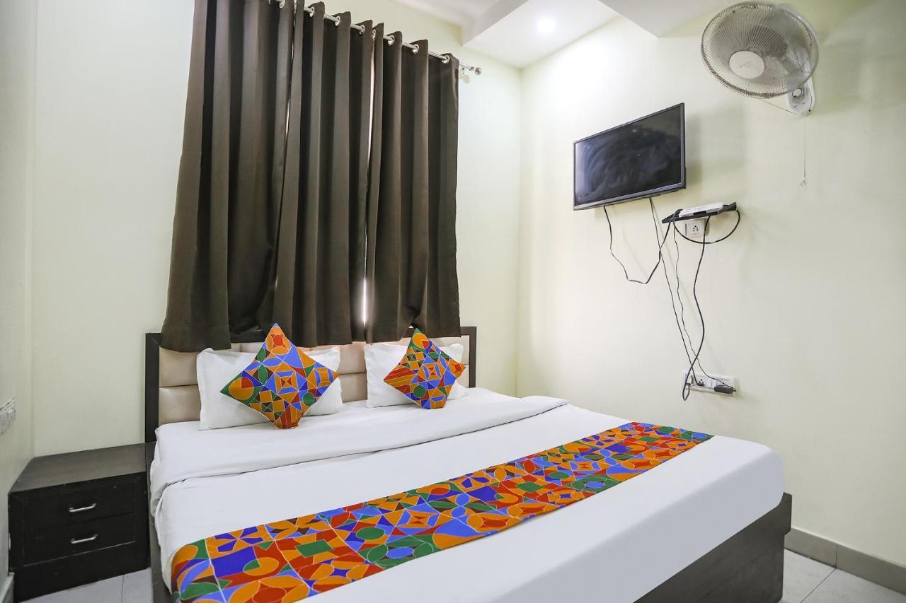 OYO 47981 Heritage Villa By Mng Rooms Kanpur Esterno foto