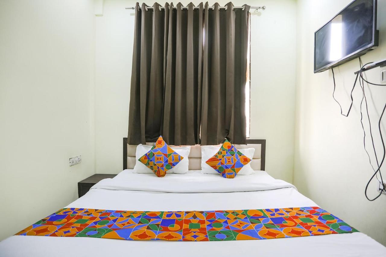 OYO 47981 Heritage Villa By Mng Rooms Kanpur Esterno foto