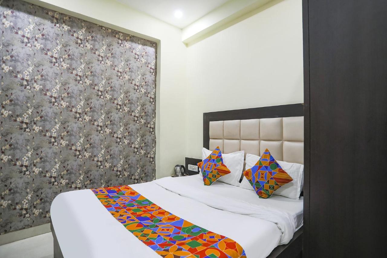 OYO 47981 Heritage Villa By Mng Rooms Kanpur Esterno foto